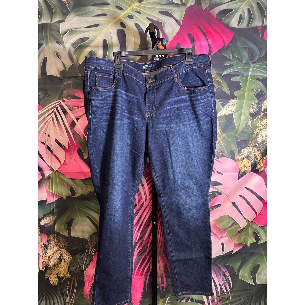 Old navy 18 short dark wash jeans